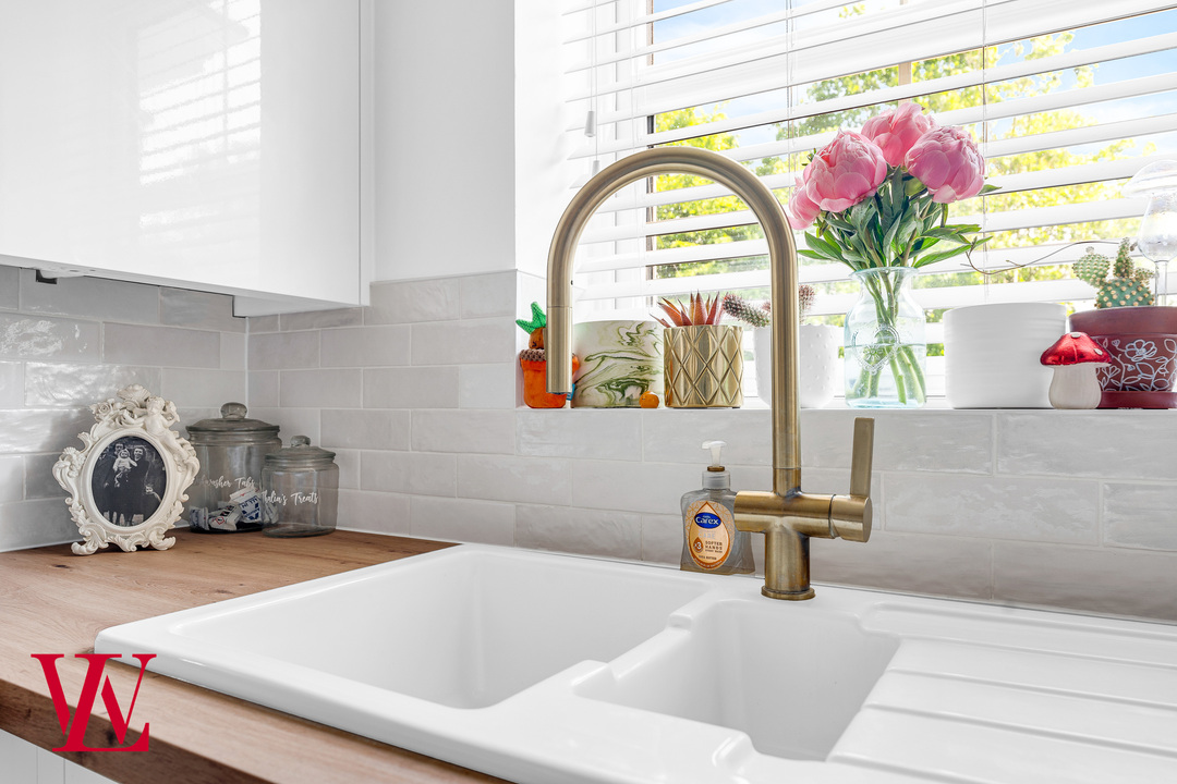 3 bed semi-detached house for sale in Barley Way, Elsenham  - Property Image 4