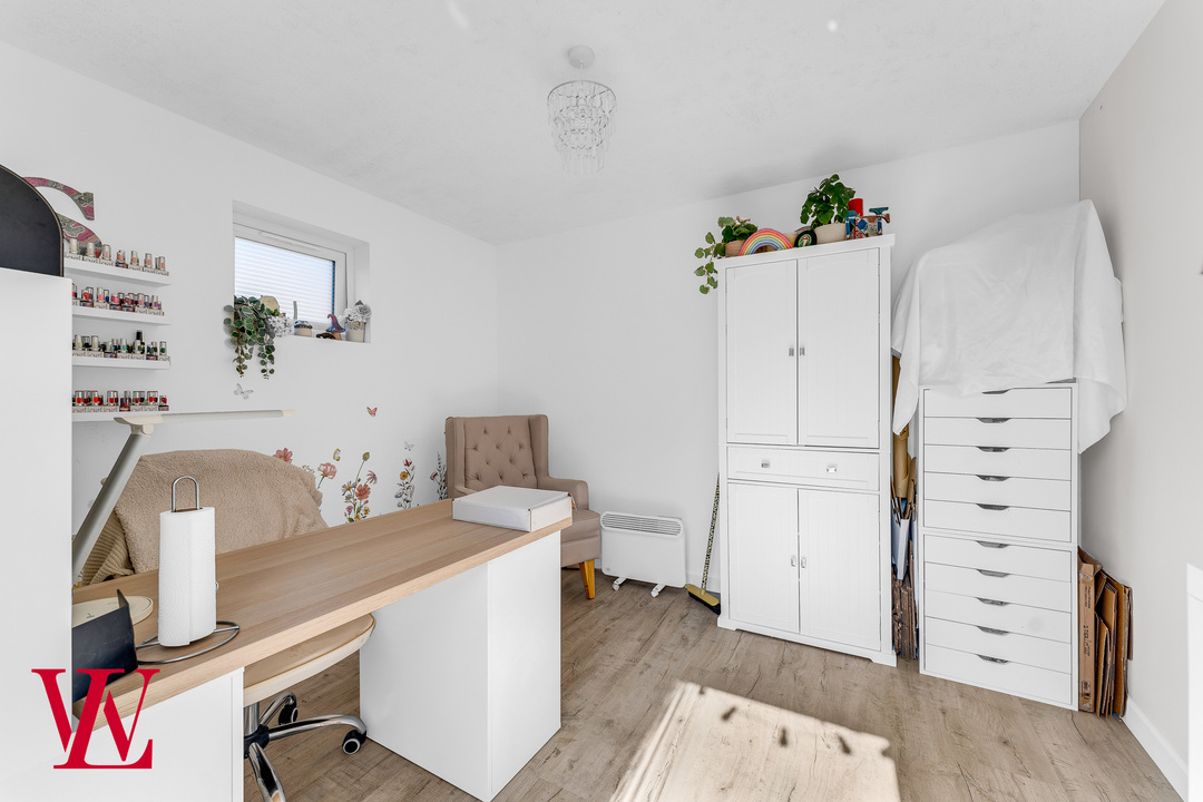 3 bed semi-detached house for sale in Barley Way, Elsenham  - Property Image 12