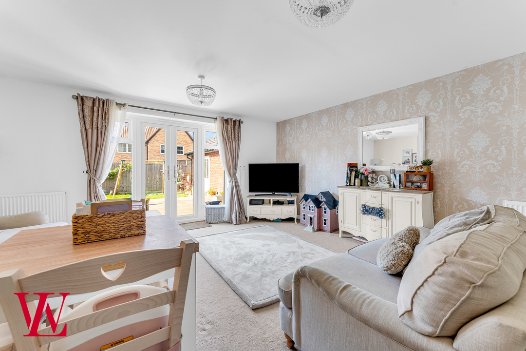 3 bed semi-detached house for sale in Barley Way, Elsenham  - Property Image 5