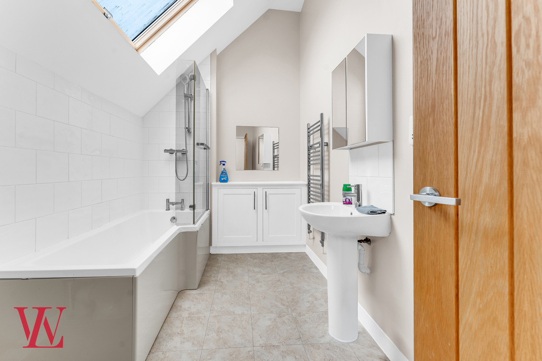 2 bed terraced house to rent in Adams Barn, Hunsdon Road, Ware, Hertfordshire  - Property Image 7