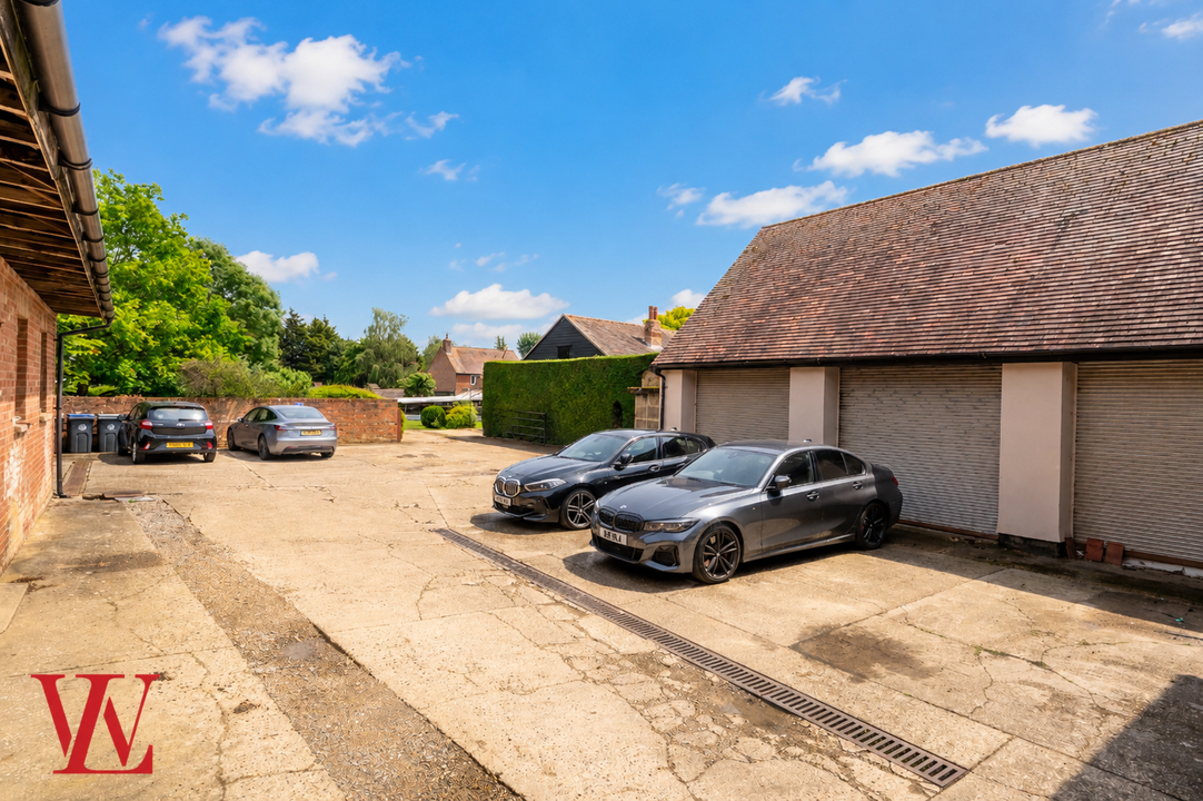 2 bed terraced house to rent in Adams Barn, Hunsdon Road, Ware, Hertfordshire  - Property Image 10