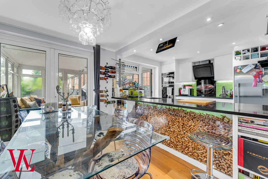 4 bed semi-detached house for sale in Nursery Close, Bishop's Stortford, Hertfordshire  - Property Image 7