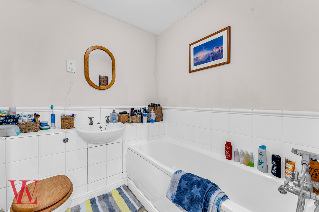 4 bed semi-detached house for sale in Gorefeld, Takeley, Bishop's Stortford, Essex 7