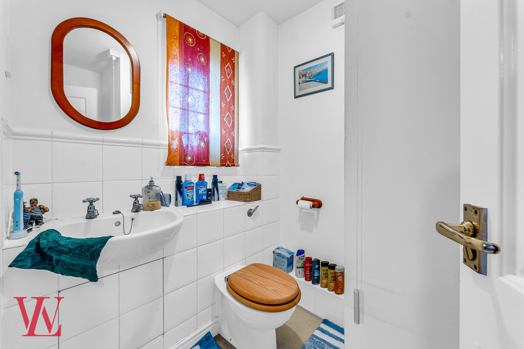 4 bed semi-detached house for sale in Gorefeld, Takeley, Bishop's Stortford, Essex  - Property Image 7