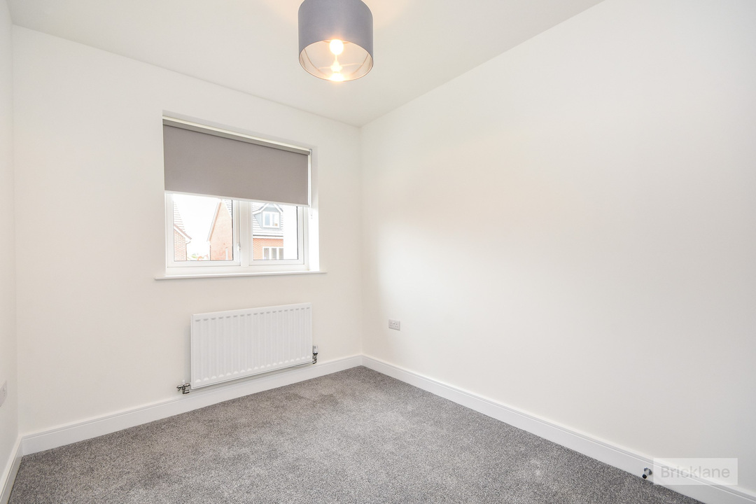 4 bed detached house to rent in Moors Field Drive, Little Dunmow, Essex  - Property Image 8