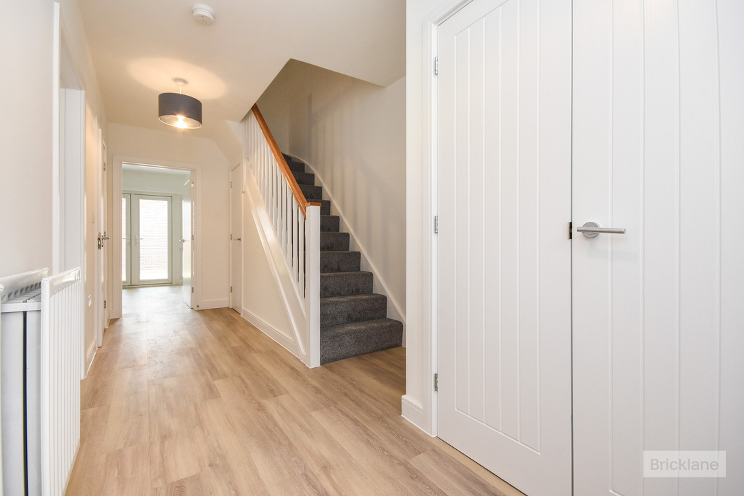 4 bed detached house to rent in Moors Field Drive, Little Dunmow, Essex  - Property Image 2