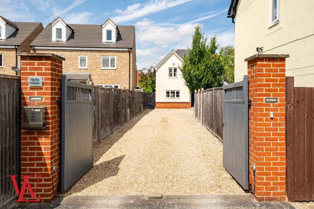 4 bed detached house for sale in Bella View, Dunmow Road, Takeley, Bishop's Stortford, Hertfordshire 24