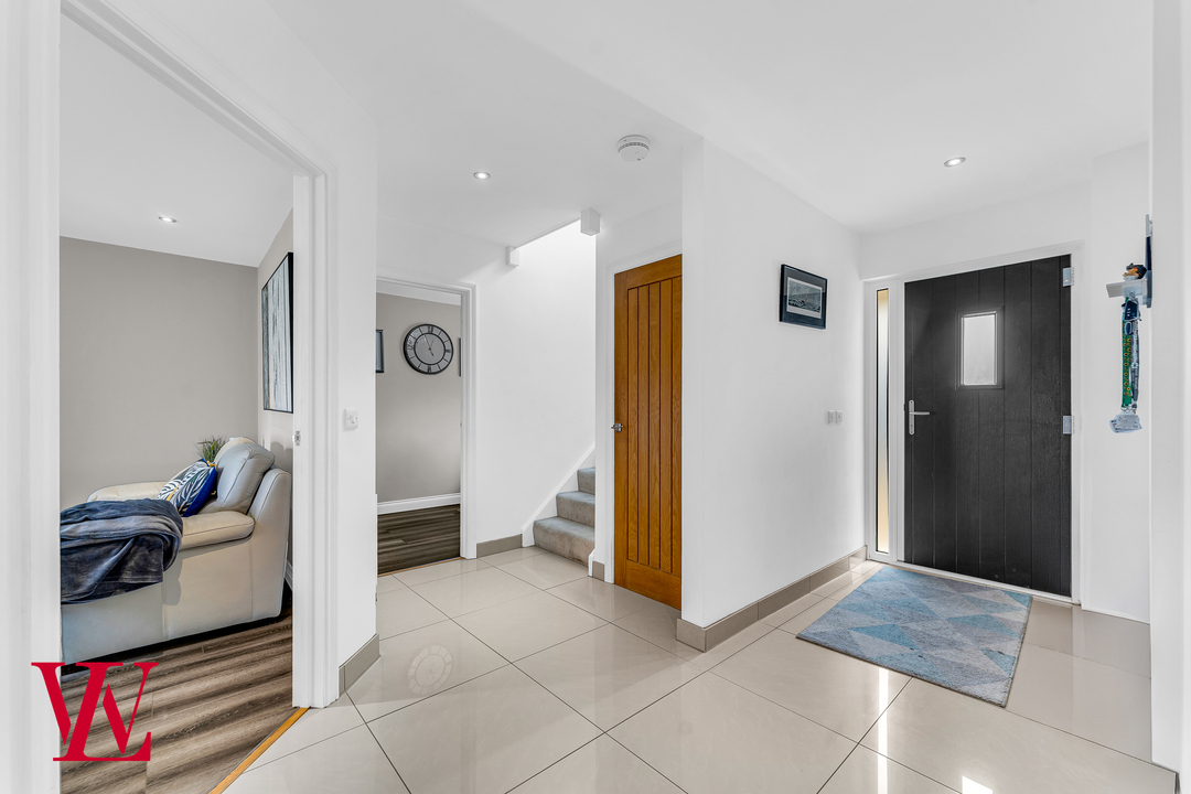 4 bed detached house for sale in Bella View, Dunmow Road, Takeley, Bishop's Stortford, Hertfordshire 6