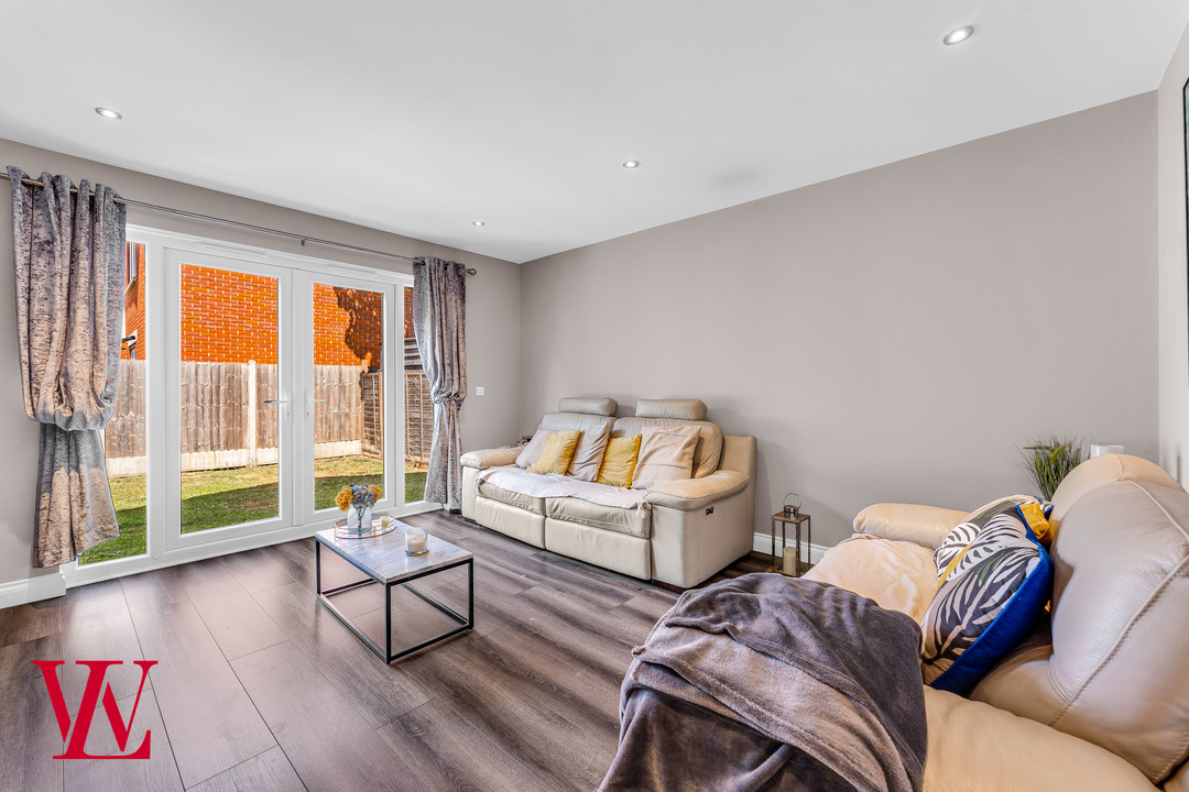 4 bed detached house for sale in Bella View, Dunmow Road, Takeley, Bishop's Stortford, Hertfordshire 9