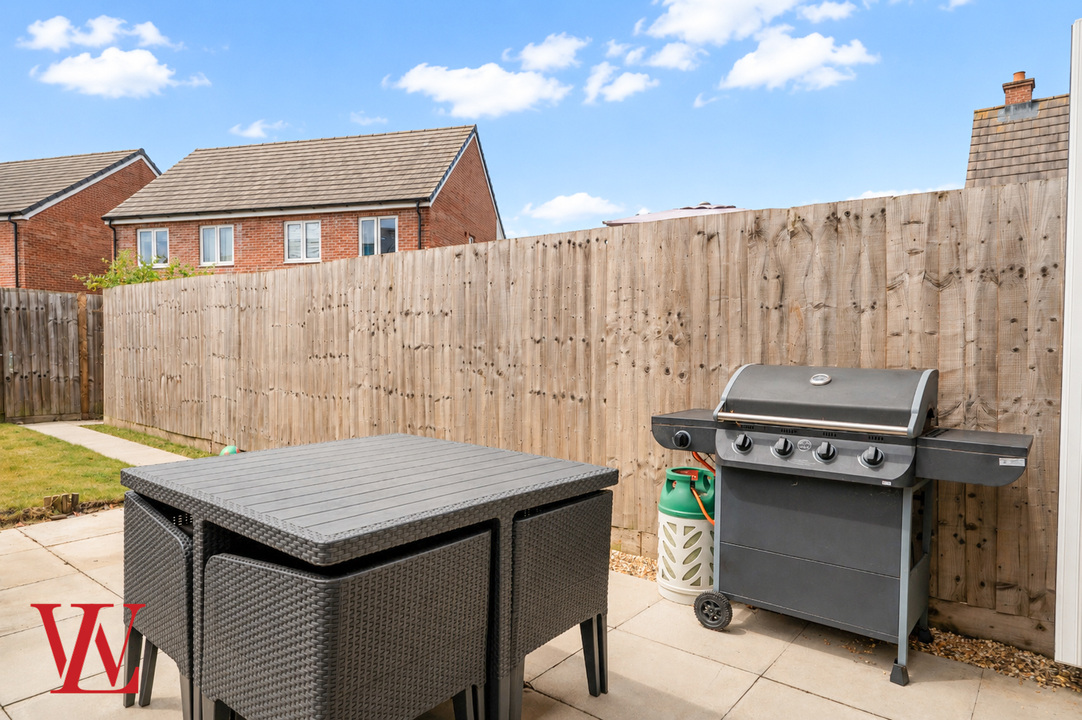 2 bed terraced house for sale in Jennings Close, Bishop's Stortford, Hertfordshire  - Property Image 21