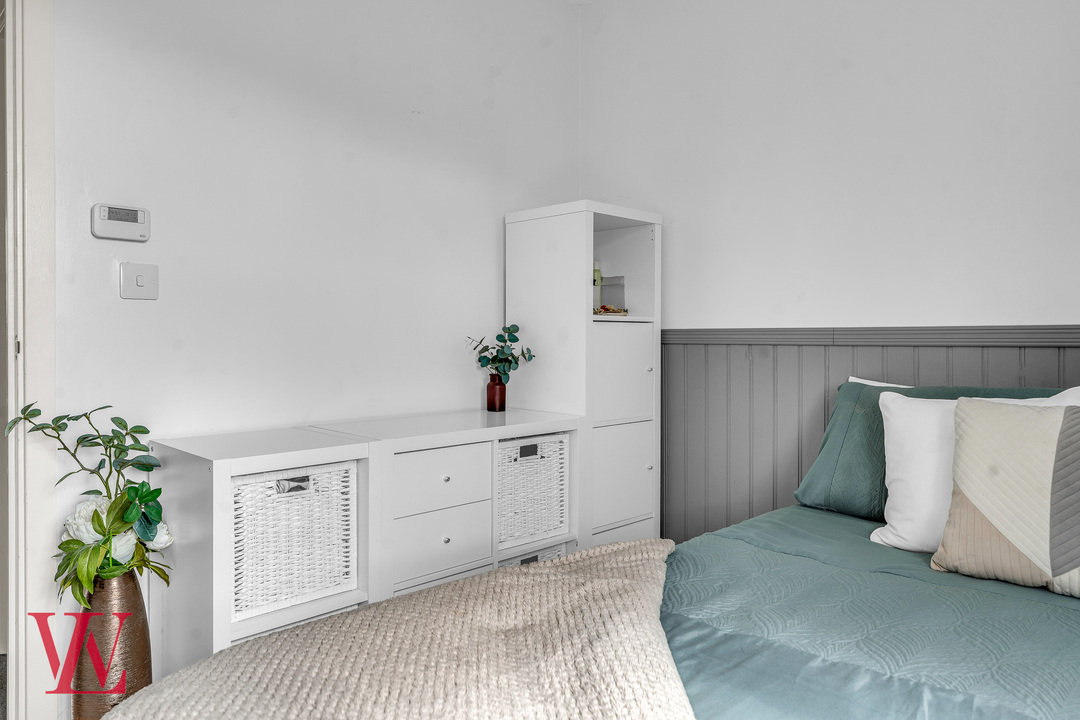 2 bed terraced house for sale in Jennings Close, Bishop's Stortford, Hertfordshire 12