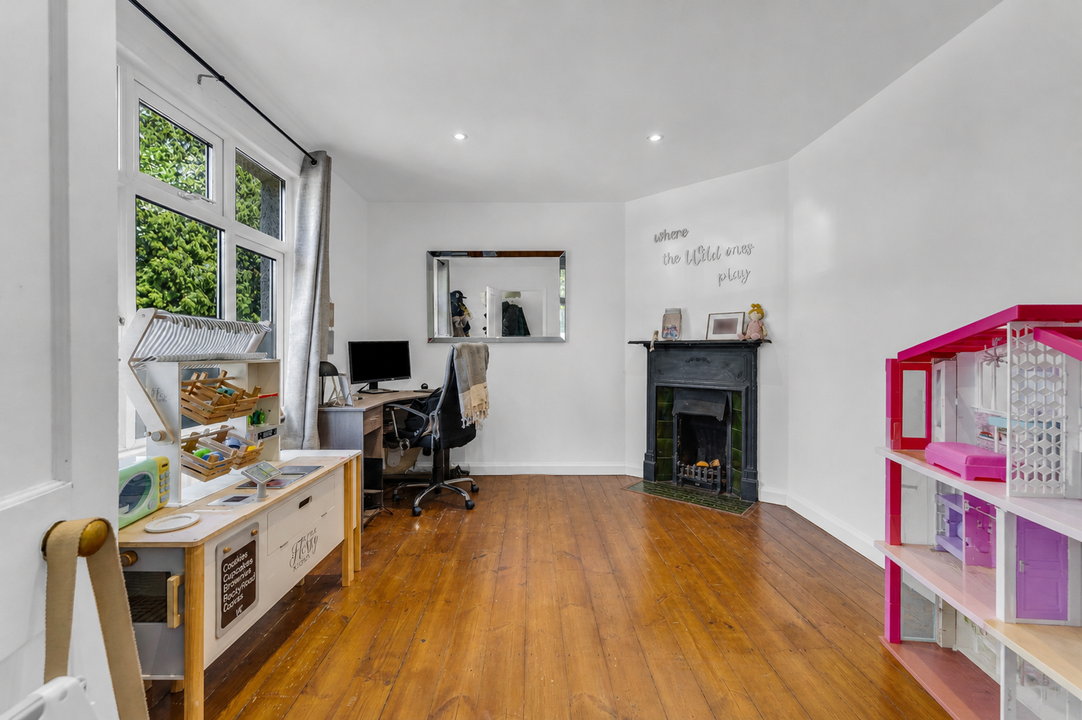 3 bed semi-detached house for sale in Cambridge Road, Stansted, Essex 3