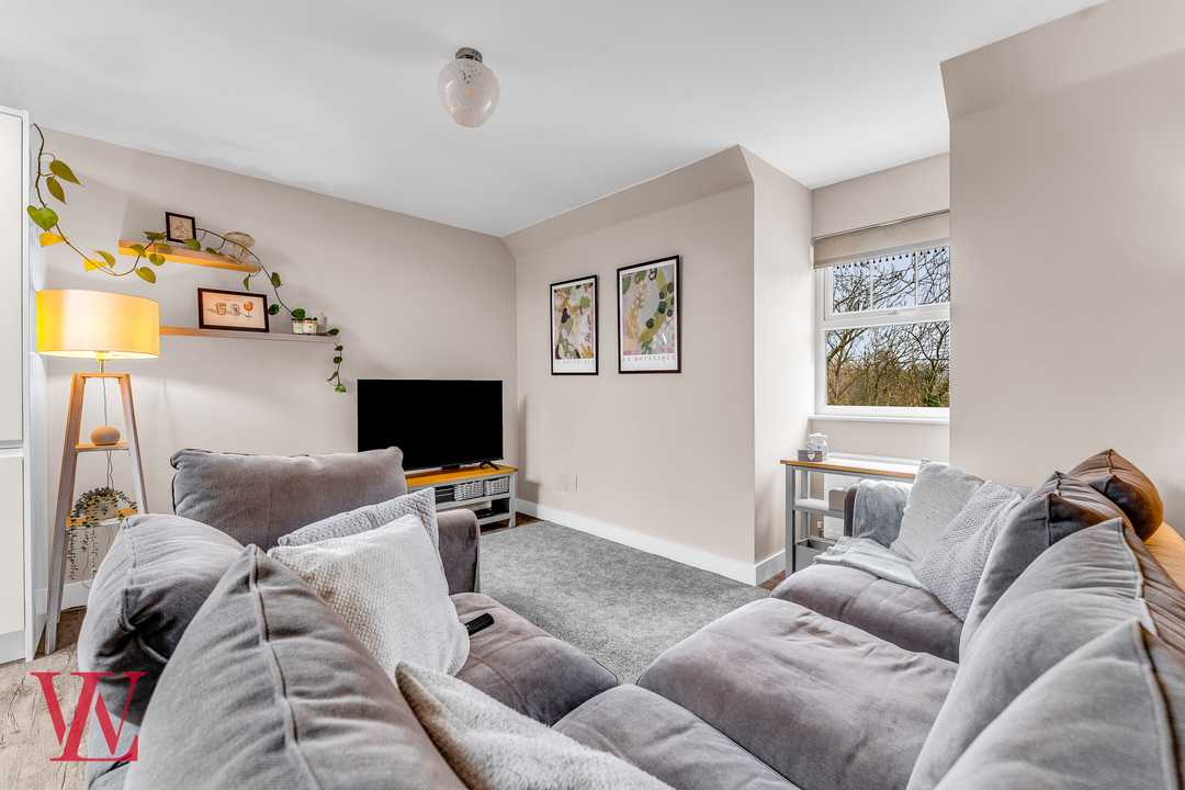1 bed apartment for sale in Bowling House, Heron Court, Bishop's Stortford, Hertfordshire 4