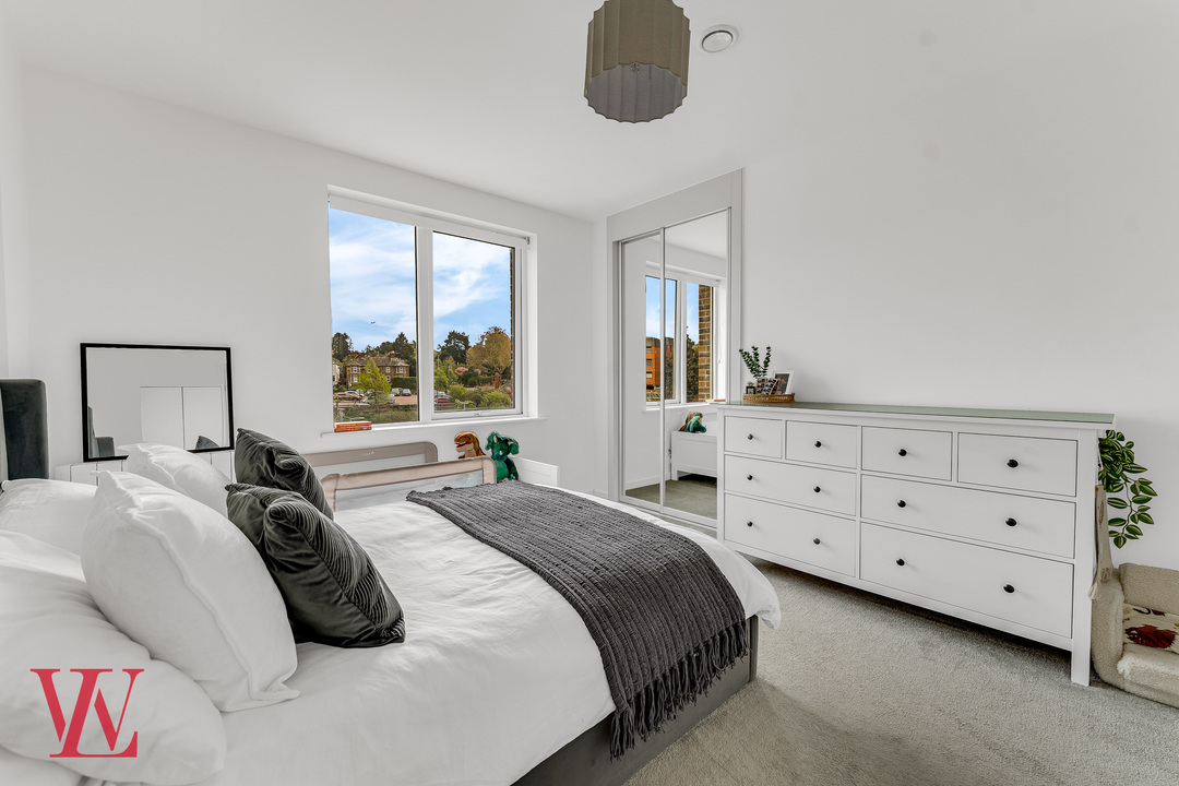 1 bed apartment for sale in Carriage House, Morton Peto Road, Bishop's Stortford, Hertfordshire 9