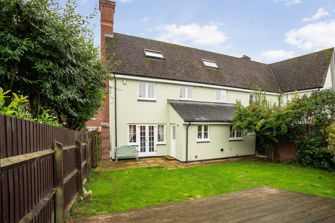 5 bed link detached house for sale in Armourers Close, Bishop's Stortford, Hertfordshire  - Property Image 31