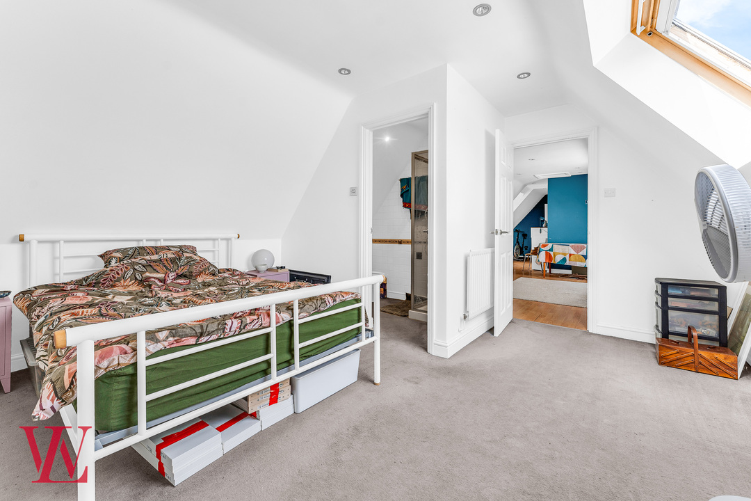 5 bed link detached house for sale in Armourers Close, Bishop's Stortford, Hertfordshire 23
