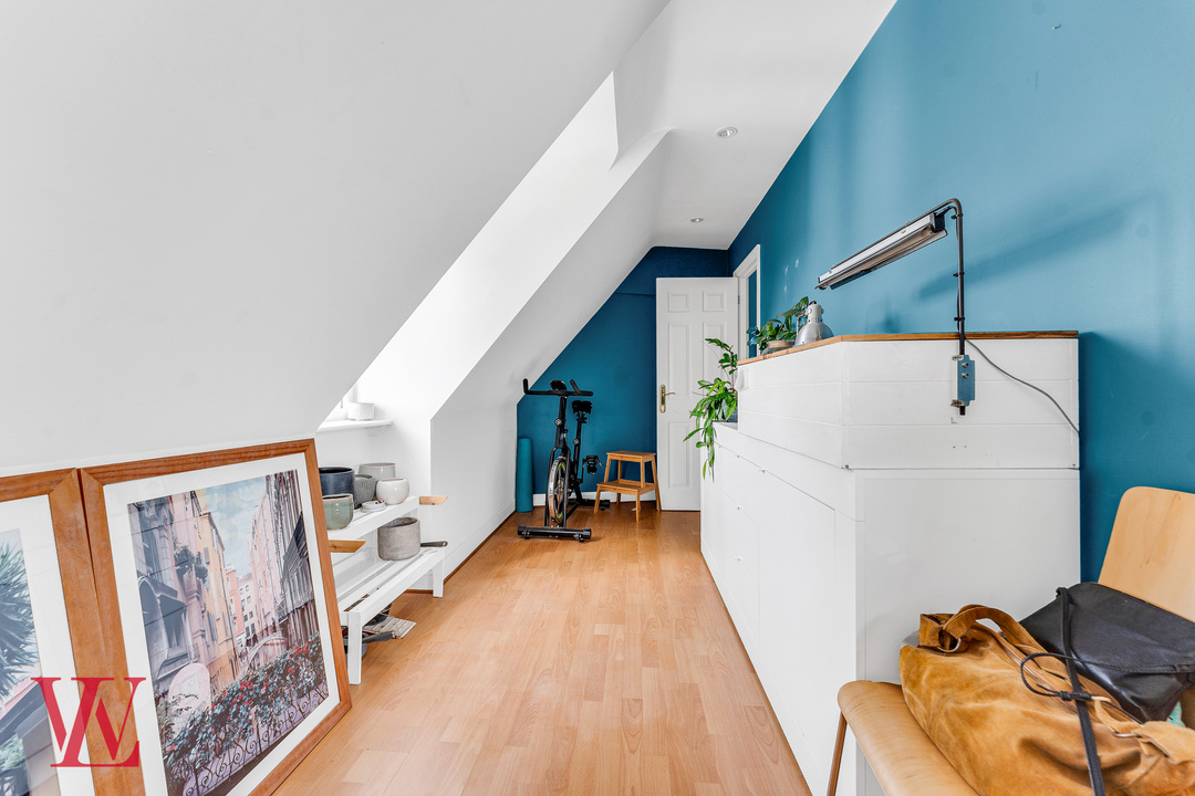 5 bed link detached house for sale in Armourers Close, Bishop's Stortford, Hertfordshire  - Property Image 27