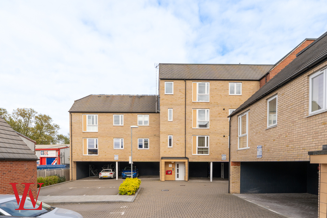 2 bed apartment for sale in River View, Bishop's Stortford, Hertfordshire  - Property Image 13