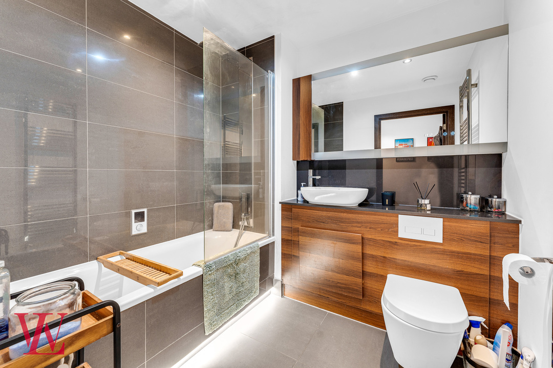 2 bed apartment for sale in River View, Bishop's Stortford, Hertfordshire  - Property Image 8