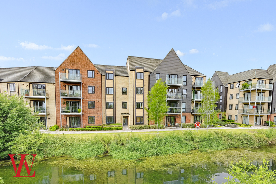 2 bed apartment for sale in River View, Bishop's Stortford, Hertfordshire 11