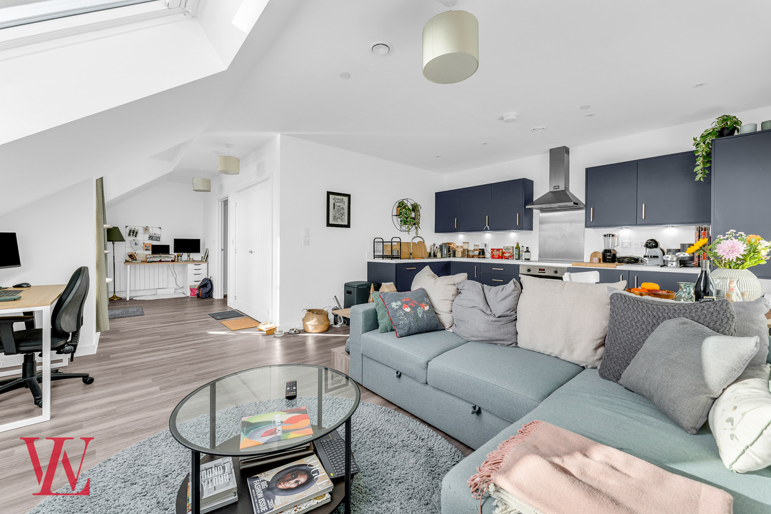 1 bed apartment for sale in Engine House, Morton Peto Road, Bishop's Stortford, Hertfordshire 3