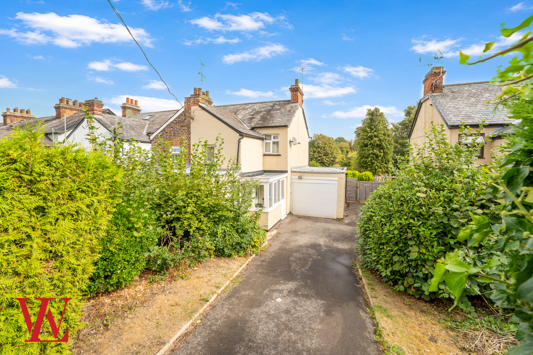 3 bed end of terrace house for sale in Birchanger Lane, Birchanger, Bishop's Stortford, Hertfordshire