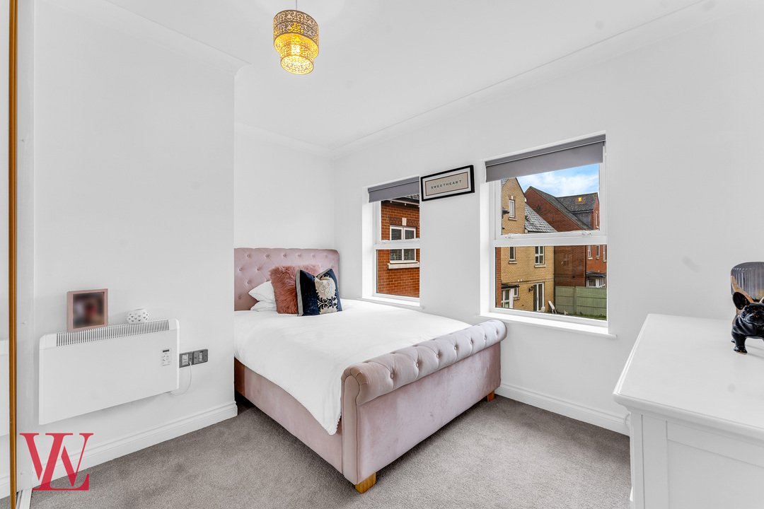 3 bed for sale in Cavell Drive, Bishop's Stortford, Hertfordshire  - Property Image 12