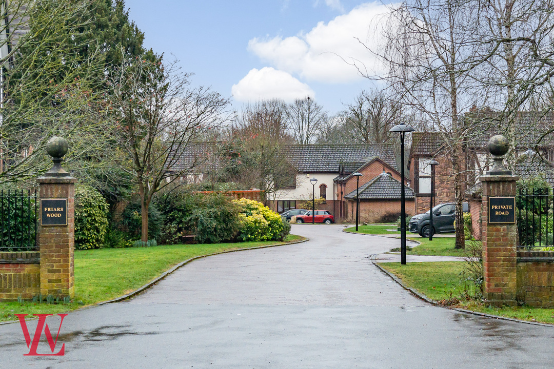 5 bed detached house for sale in Friars Wood, Bishop's Stortford, Hertfordshire  - Property Image 36