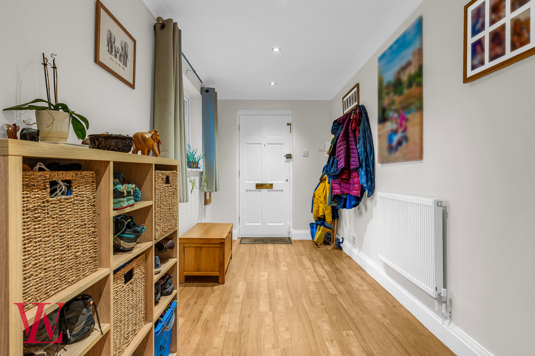 5 bed detached house for sale in Friars Wood, Bishop's Stortford, Hertfordshire 13