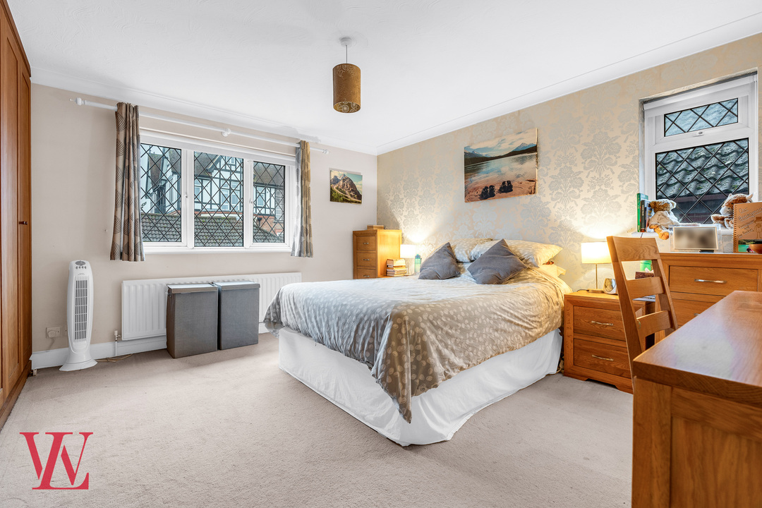 5 bed detached house for sale in Friars Wood, Bishop's Stortford, Hertfordshire 20