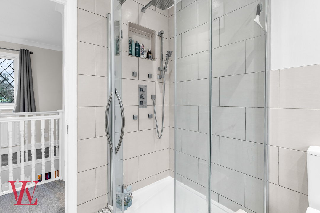 5 bed detached house for sale in Friars Wood, Bishop's Stortford, Hertfordshire  - Property Image 27