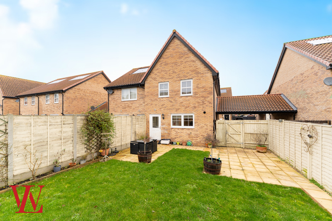 3 bed semi-detached house for sale in Fitchet Grove, Elsenham, Bishop's Stortford, Hertfordshire  - Property Image 13