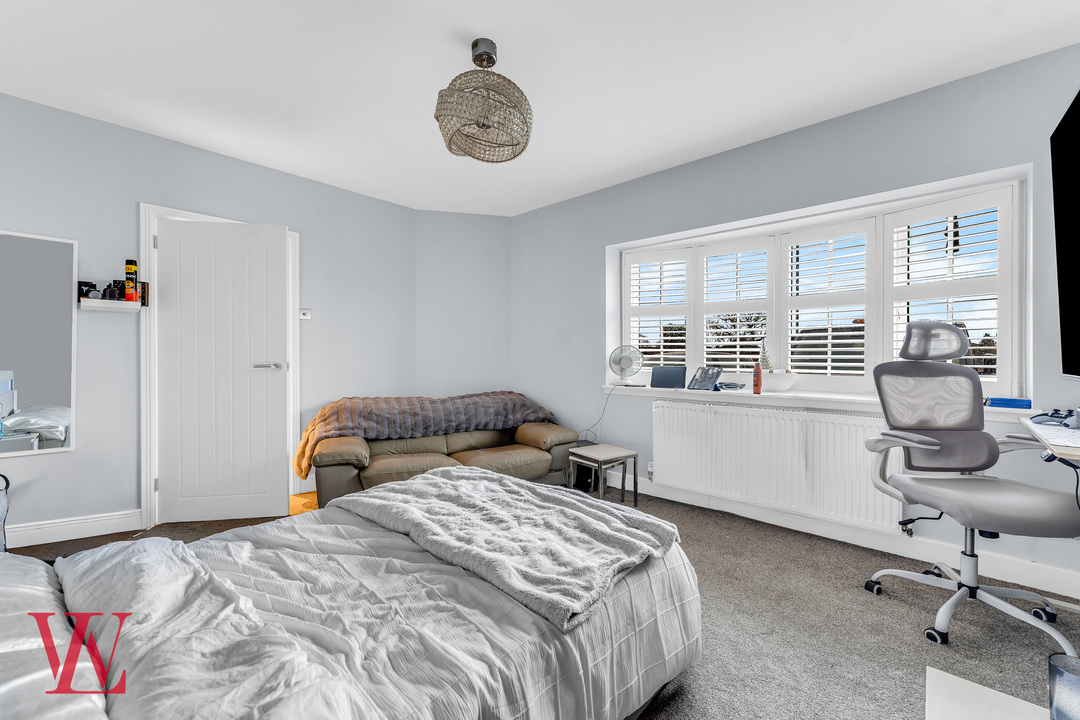 4 bed semi-detached house for sale in Waytemore Road, Bishop's Stortford, Hertfordshire  - Property Image 9