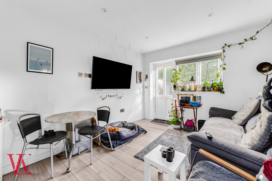 4 bed semi-detached house for sale in Waytemore Road, Bishop's Stortford, Hertfordshire 17