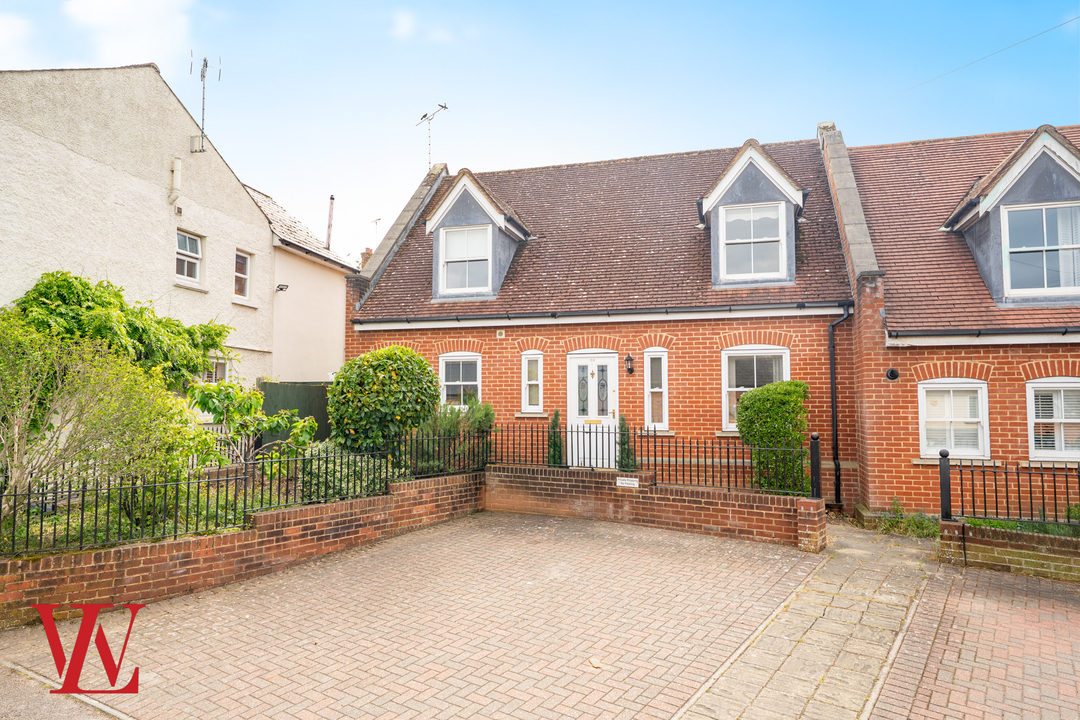 3 bed semi-detached house for sale in Tuckers Row, Bishop's Stortford, Hertfordshire - Property Image 1