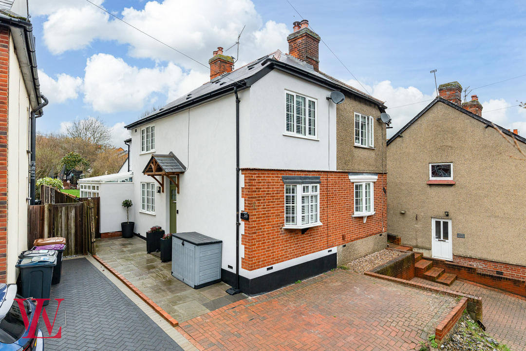 3 bed semi-detached house for sale in Rye Street, Bishop's Stortford, Hertfordshire - Property Image 1