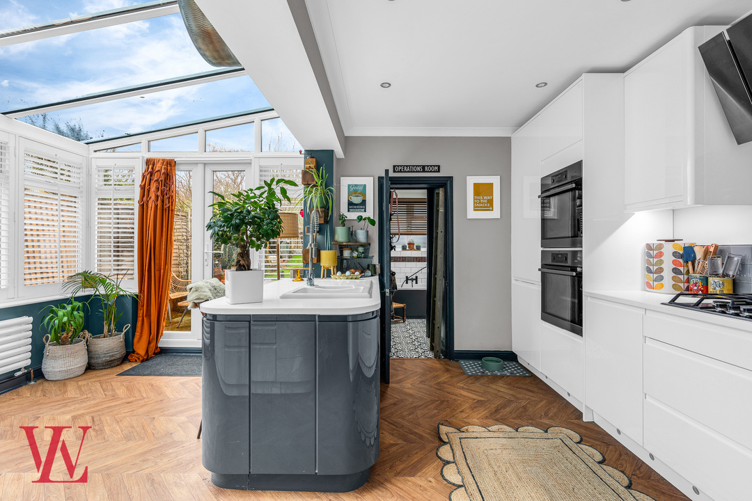 3 bed semi-detached house for sale in Rye Street, Bishop's Stortford, Hertfordshire  - Property Image 8