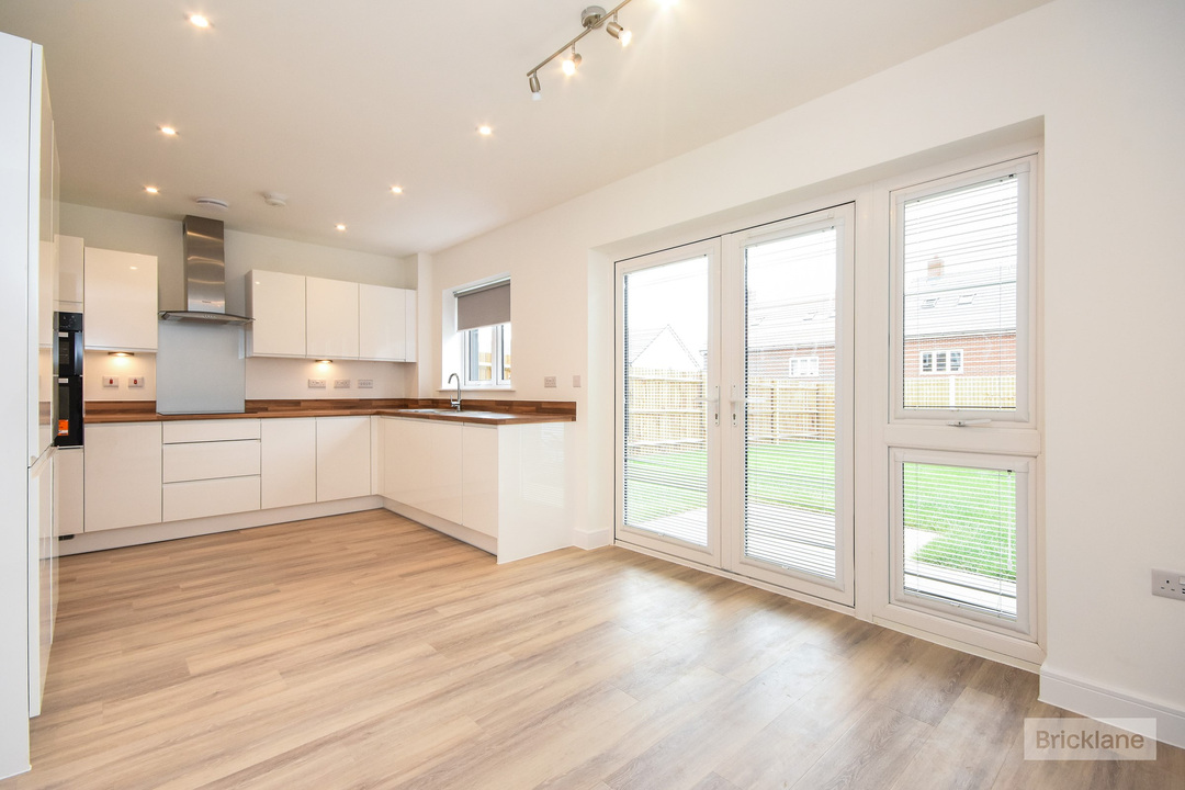 4 bed detached house to rent in Moors Field Drive, Little Dunmow, Dunmow, Essex  - Property Image 3