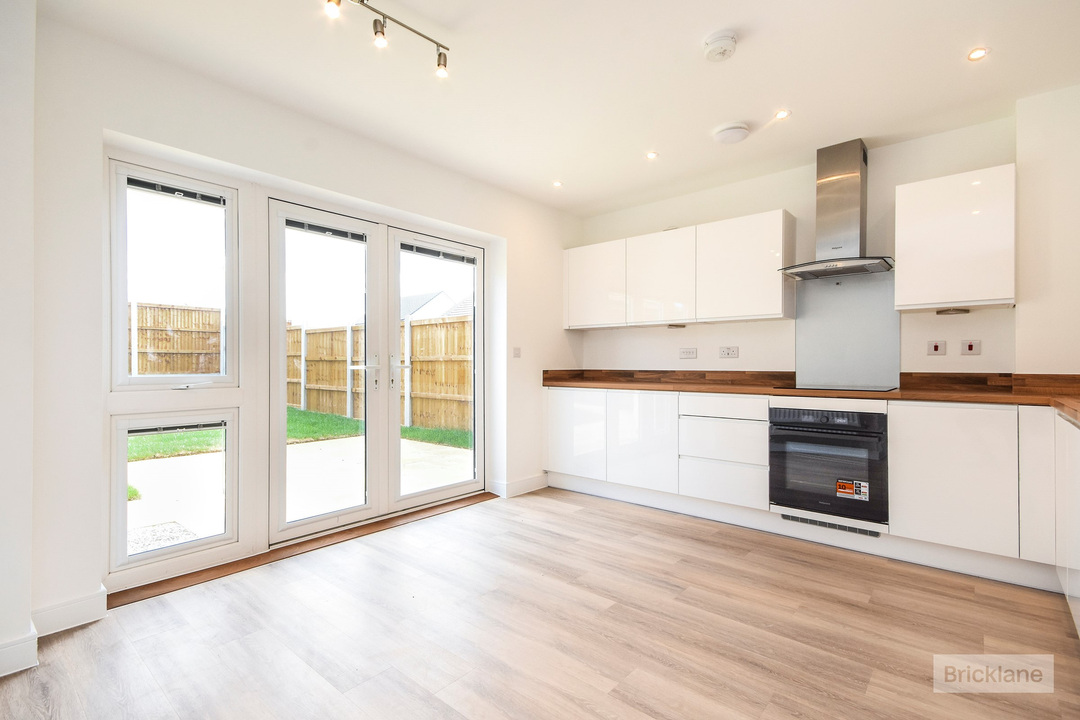 3 bed detached house to rent in Moors Field Drive, Little Dunmow, Essex  - Property Image 3