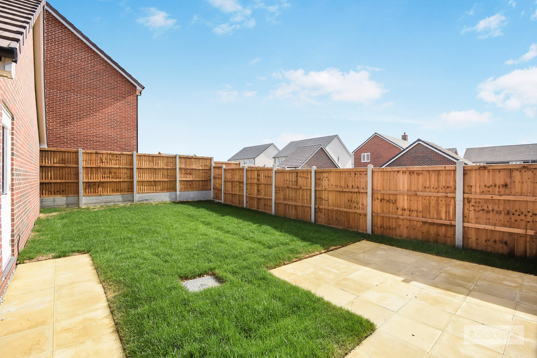 3 bed detached house to rent in Moors Field Drive, Little Dunmow, Essex  - Property Image 10