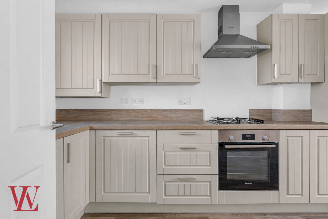 2 bed semi-detached house for sale in Lilley Lane, Bishop's Stortford 5