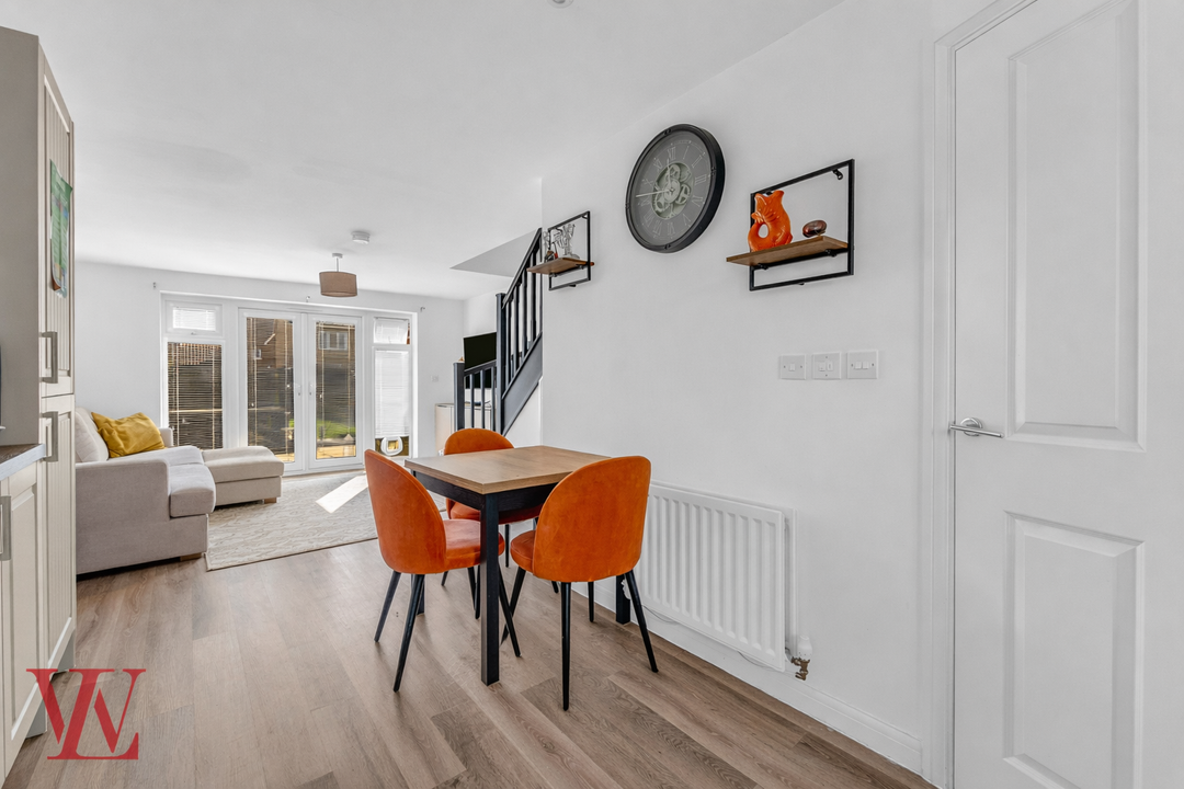 2 bed semi-detached house for sale in Lilley Lane, Bishop's Stortford  - Property Image 3