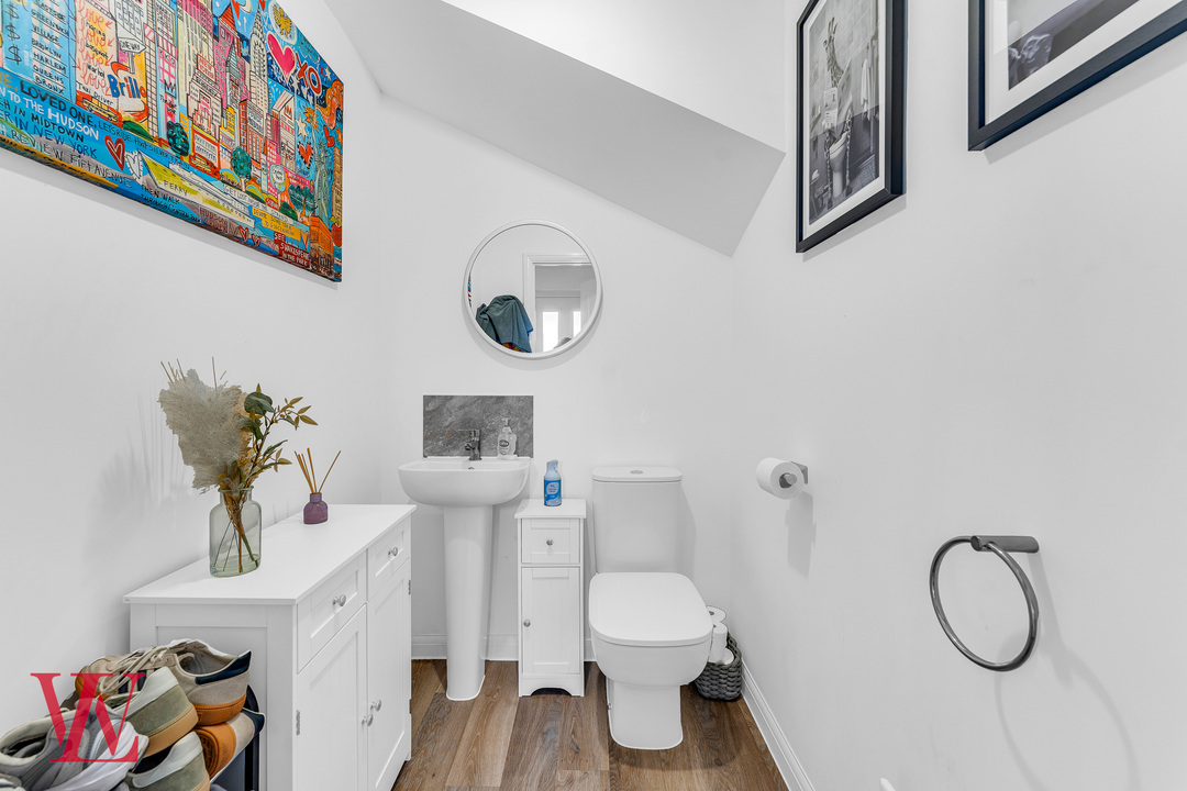 2 bed semi-detached house for sale in Lilley Lane, Bishop's Stortford  - Property Image 7