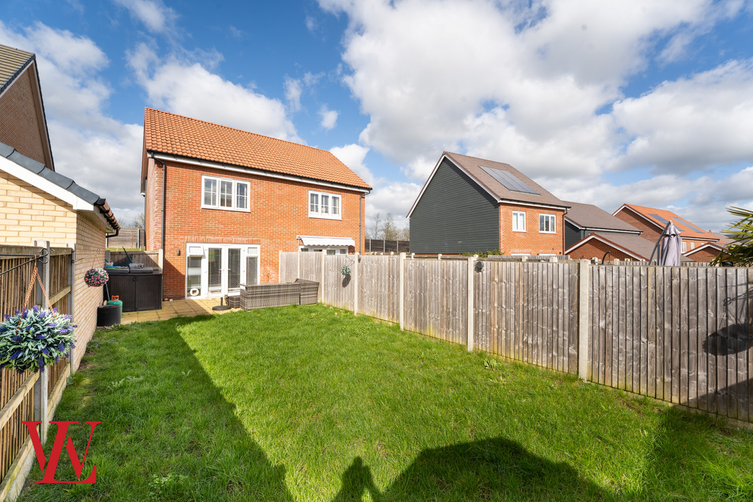 2 bed semi-detached house for sale in Lilley Lane, Bishop's Stortford  - Property Image 14
