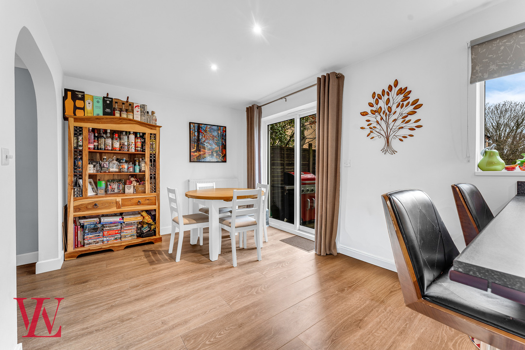 4 bed semi-detached house for sale in The Hedgerows, Bishop's Stortford, Hertfordshire  - Property Image 10