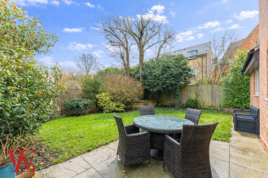 4 bed semi-detached house for sale in The Hedgerows, Bishop's Stortford, Hertfordshire  - Property Image 26