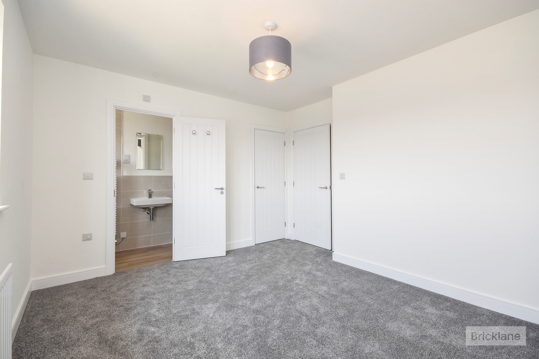 3 bed semi-detached house to rent in Priestley Field Avenue, Little Dunmow, Dunmow, Essex  - Property Image 5