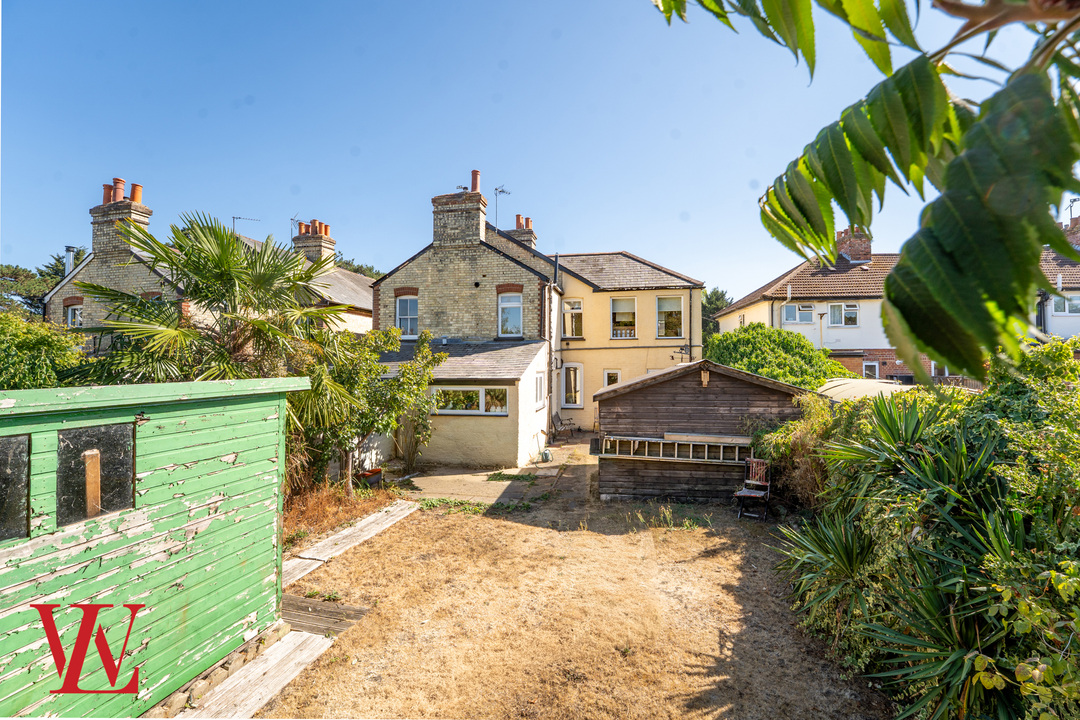 3 bed semi-detached house for sale in Apton Road, Bishop's Stortford, Hertfordshire 26