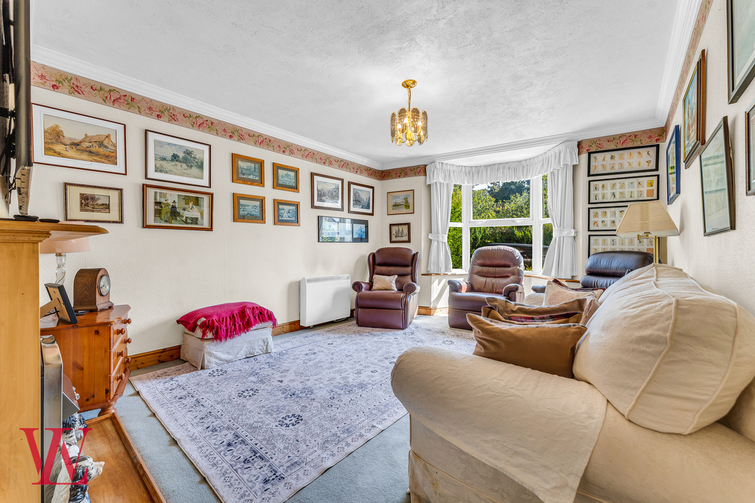 3 bed semi-detached house for sale in Apton Road, Bishop's Stortford, Hertfordshire 1