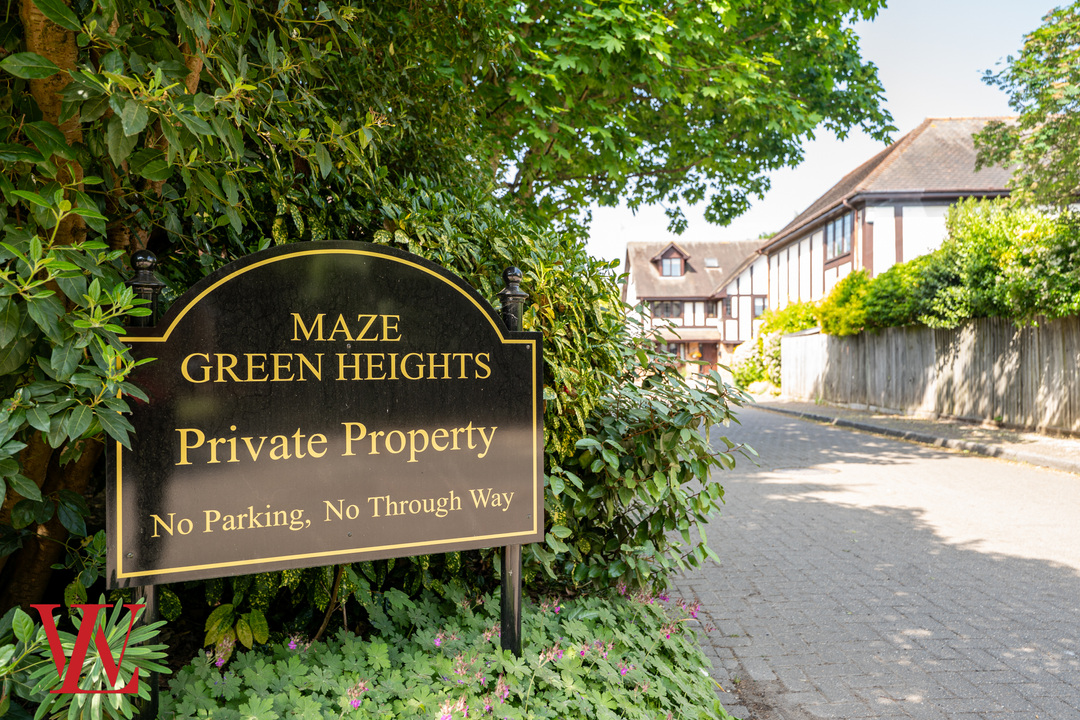 5 bed detached house to rent in Maze Green Heights, Bishop's Stortford, Hertfordshire  - Property Image 25